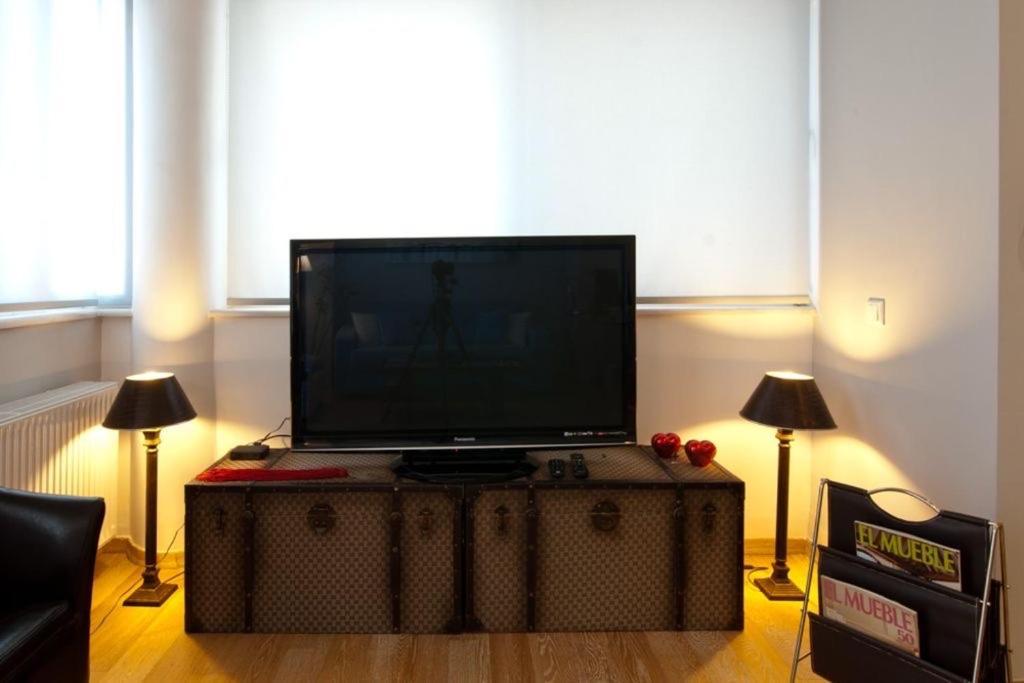 Acropolis Luxury Apartment With Balcony 雅典 外观 照片